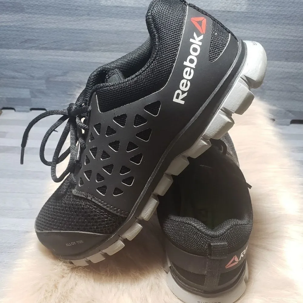 Reebok sublite alloy toe Women's sneakers